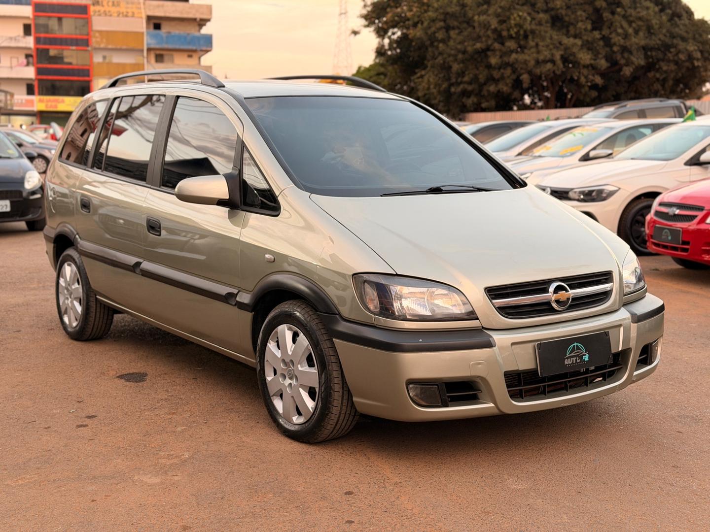 CHEVROLET ZAFIRA COMFORT /2011 FLEX 2010 — foto 4
