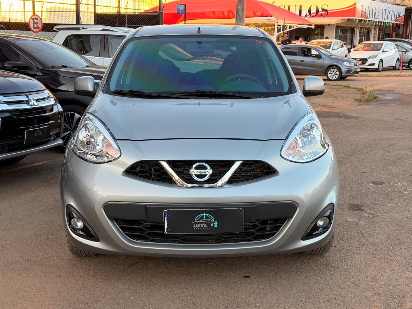NISSAN MARCH 16 SV CVT PM 2019/2020 — foto 3