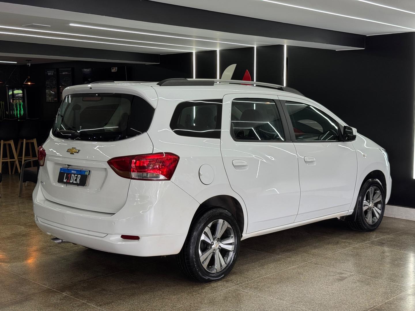 CHEVROLET SPIN 18L AT Premier 2022/2023 — foto 5