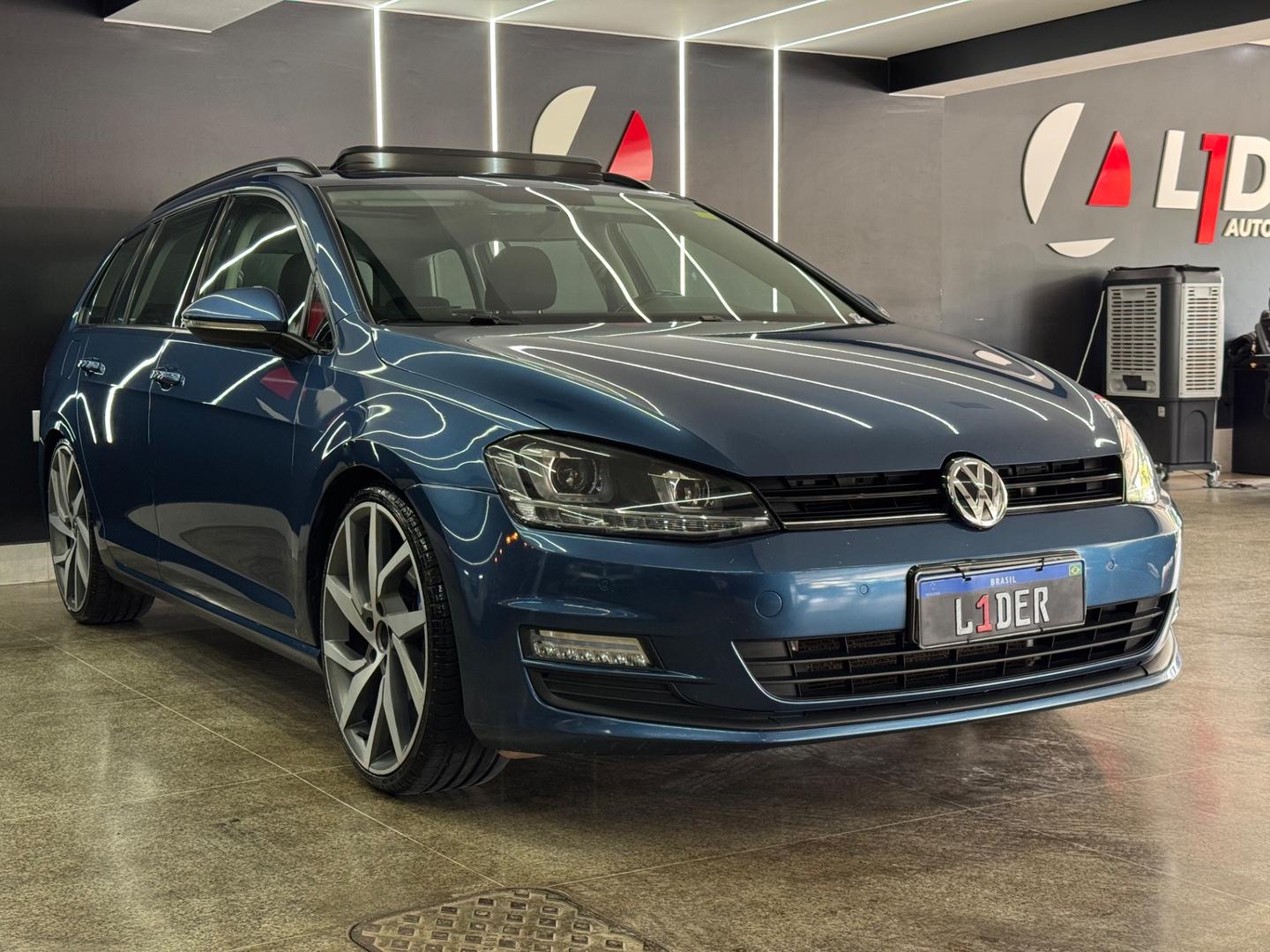 VOLKSWAGEN GOLF VARIANT CL AA 2017 — foto 4