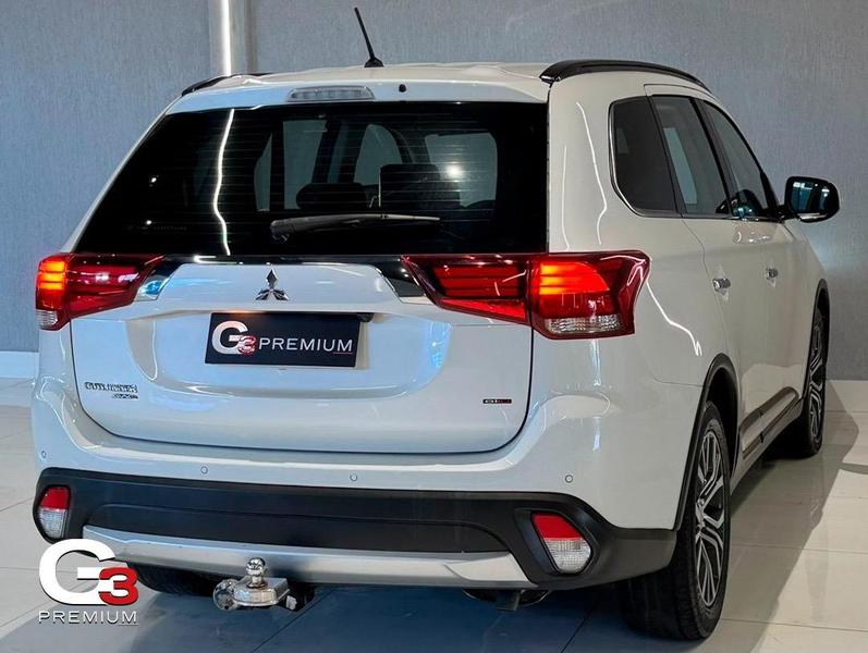 MITSUBISHI MMC OUTLANDER 22 D 2015/2016 — foto 5